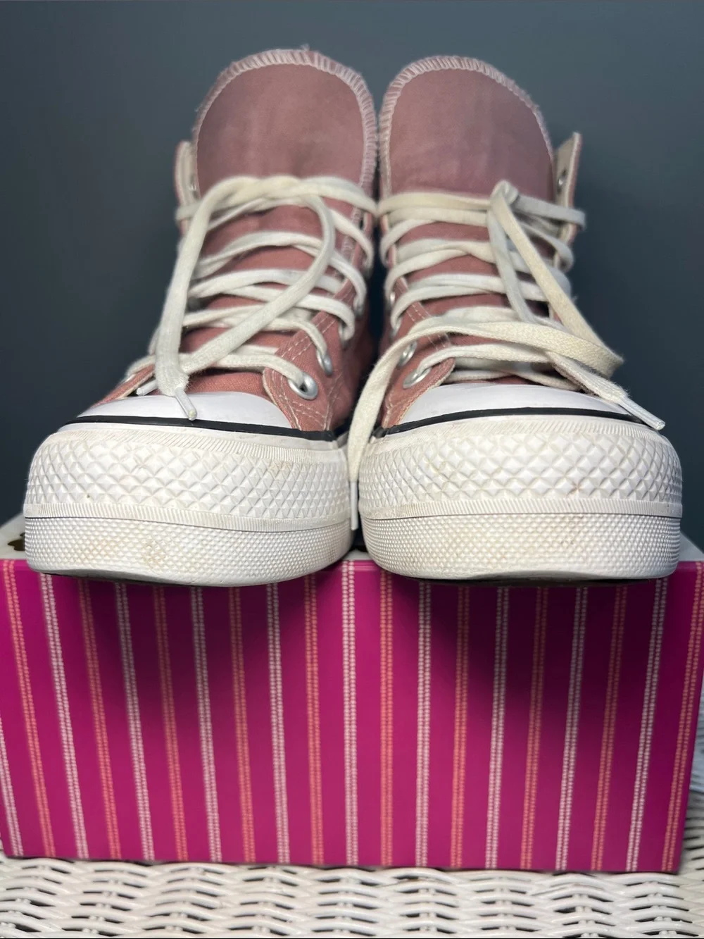 Converse Chuck Taylor Sneaker - Picture 7 of 13